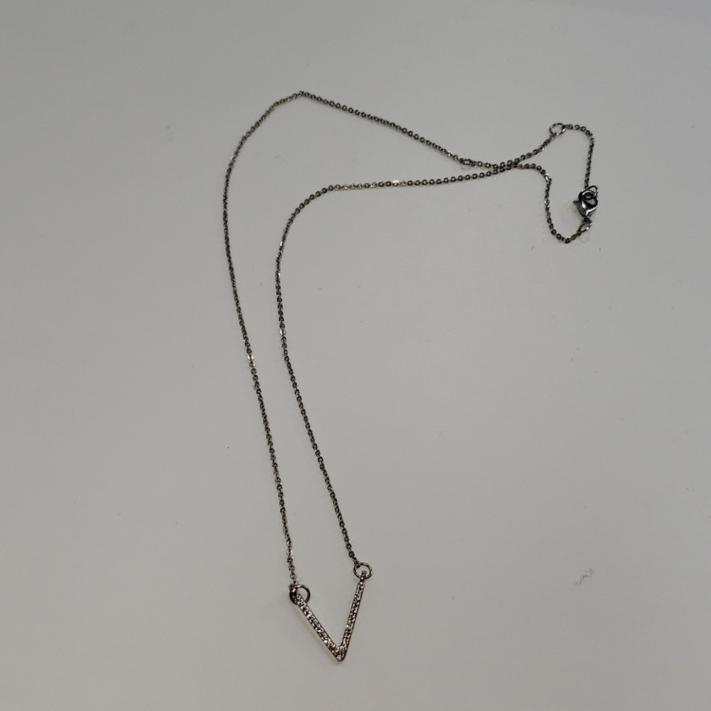 V necklace